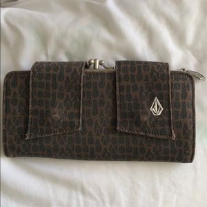Volcom wallet
